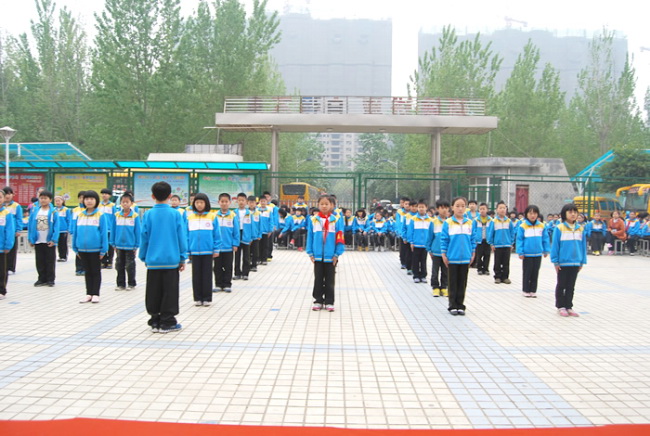 洛陽(yáng)東方外國(guó)語(yǔ)學(xué)校小學(xué)部廣播操比賽