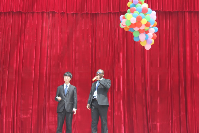 洛陽東方外國語學校開放日文藝演出