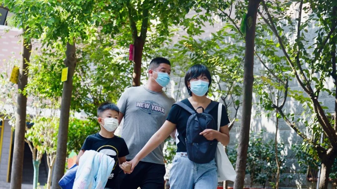 萌娃秒變“小大人”，東外一年級新生報到啦