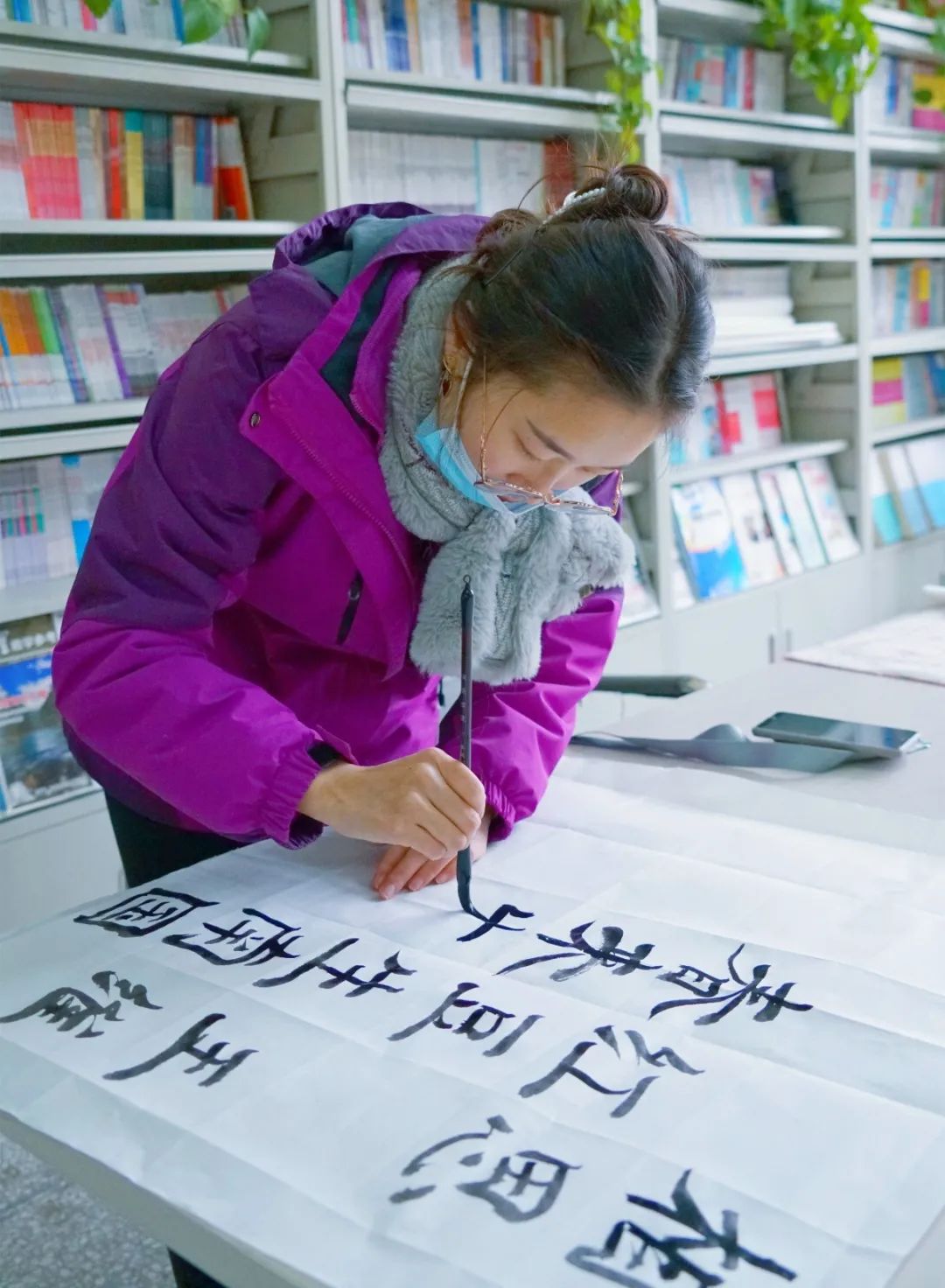 展書法藝術(shù)，揚東外文化--洛陽東外教職工書法比賽紀(jì)實