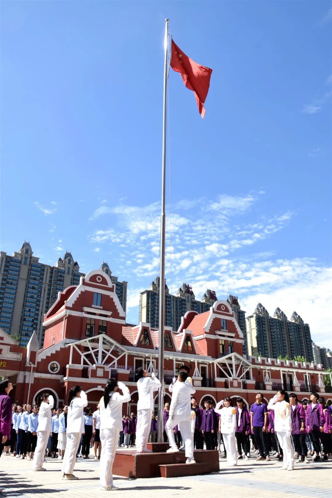 非凡執(zhí)守，匠心塑人--洛陽東外高中部教師團隊群英譜（四）