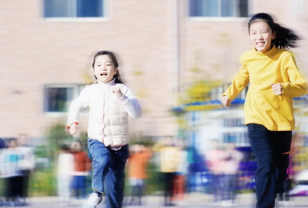 運(yùn)動(dòng)綻放光彩，健康伴我成長丨洛陽東外小學(xué)部體質(zhì)健康達(dá)標(biāo)運(yùn)動(dòng)會(huì)