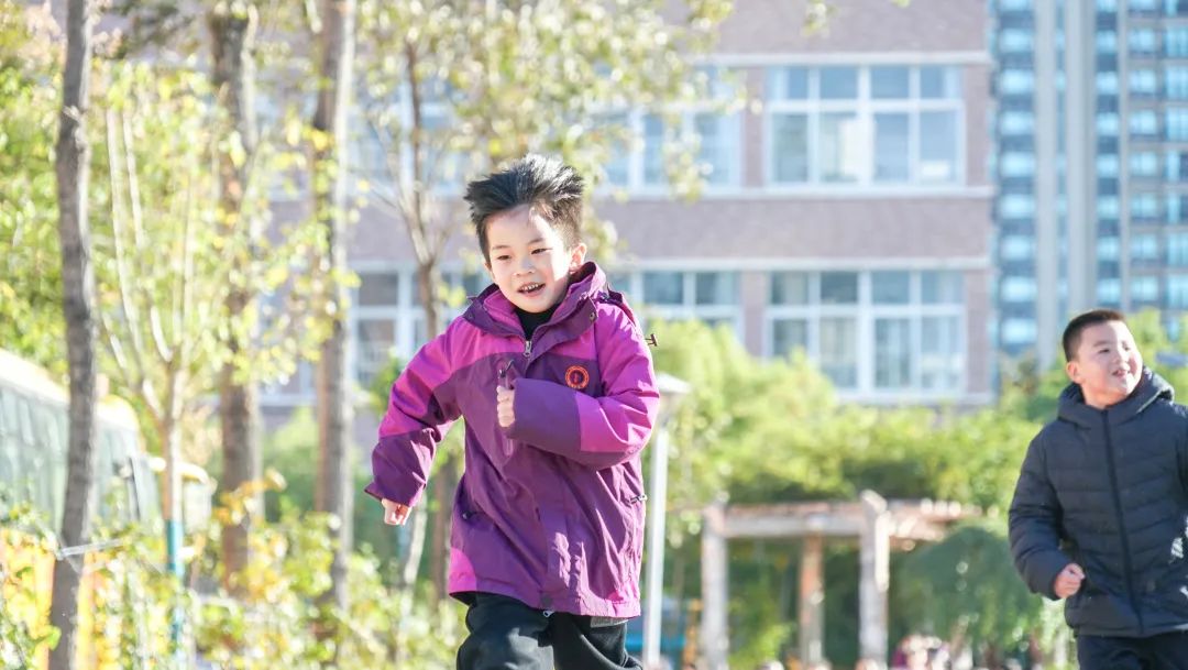 運(yùn)動(dòng)綻放光彩，健康伴我成長丨洛陽東外小學(xué)部體質(zhì)健康達(dá)標(biāo)運(yùn)動(dòng)會(huì)