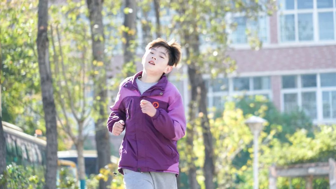 運(yùn)動(dòng)綻放光彩，健康伴我成長丨洛陽東外小學(xué)部體質(zhì)健康達(dá)標(biāo)運(yùn)動(dòng)會(huì)