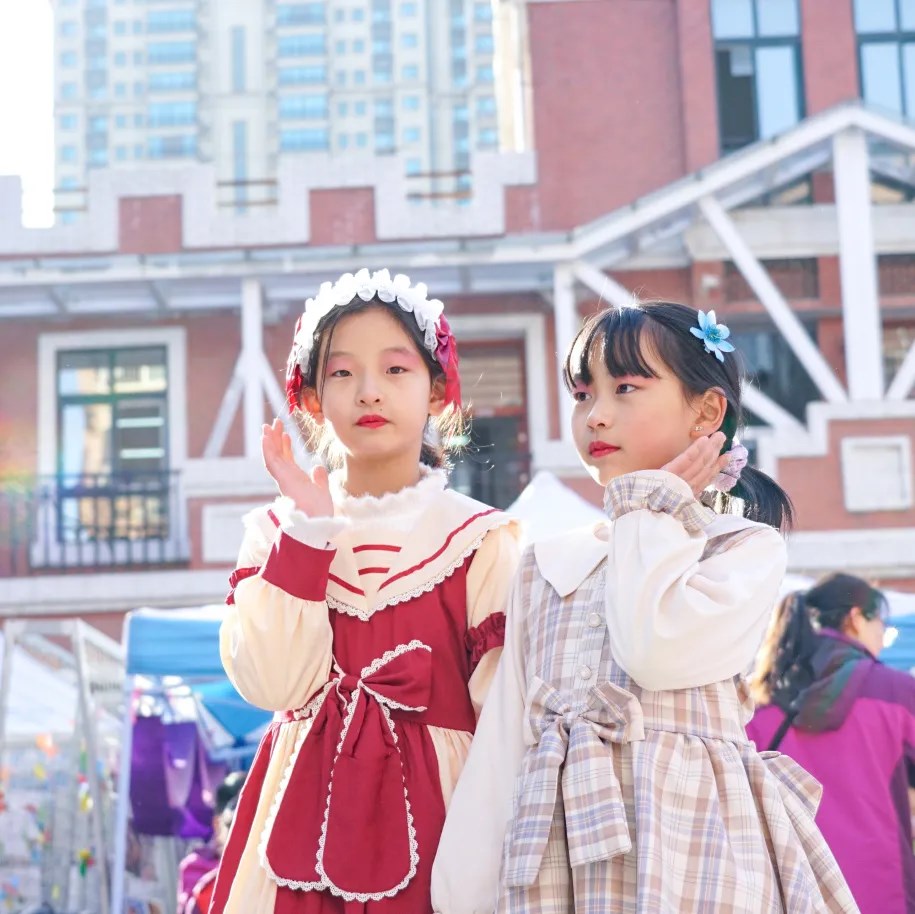 燦爛十一月，“英”你而精彩——洛陽東外小學部英語節(jié)