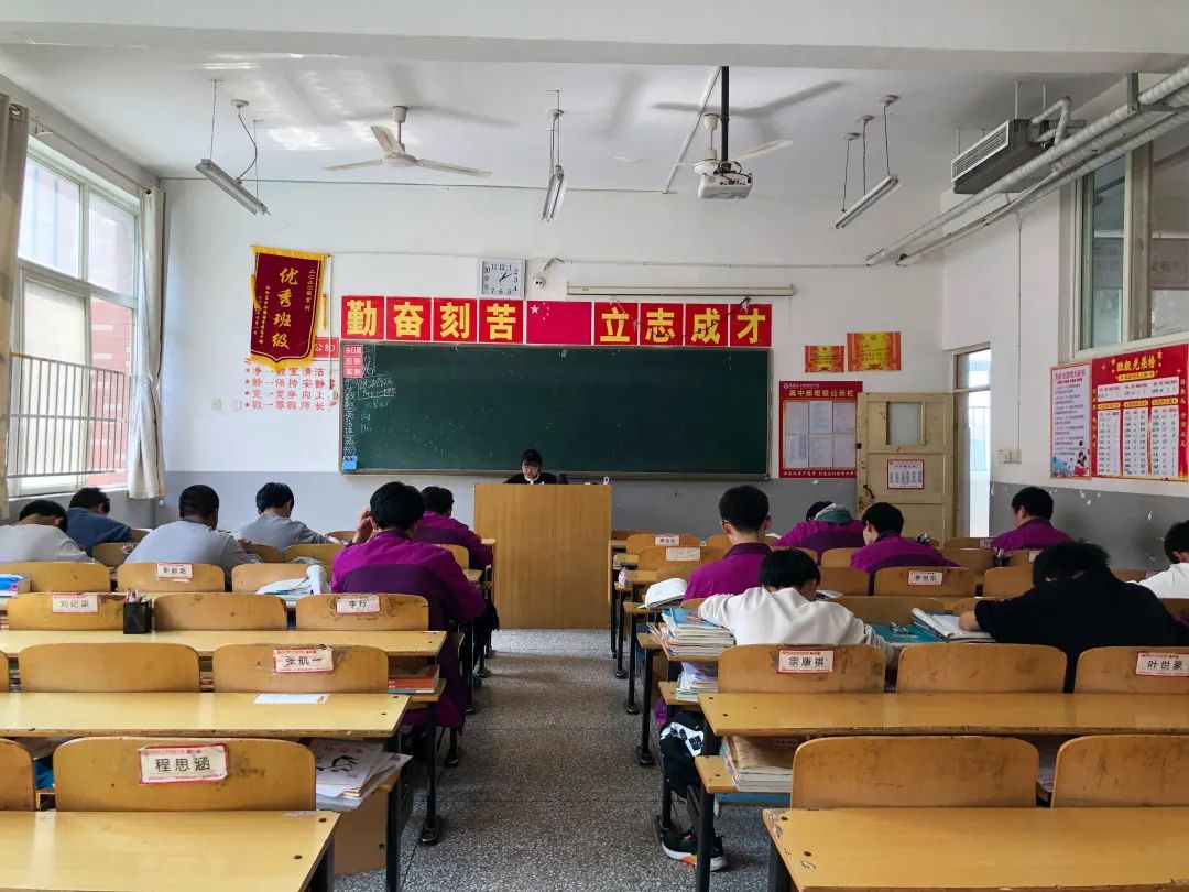 「東外高中部」興傳統(tǒng)厚植根脈，攜春光奔赴未來