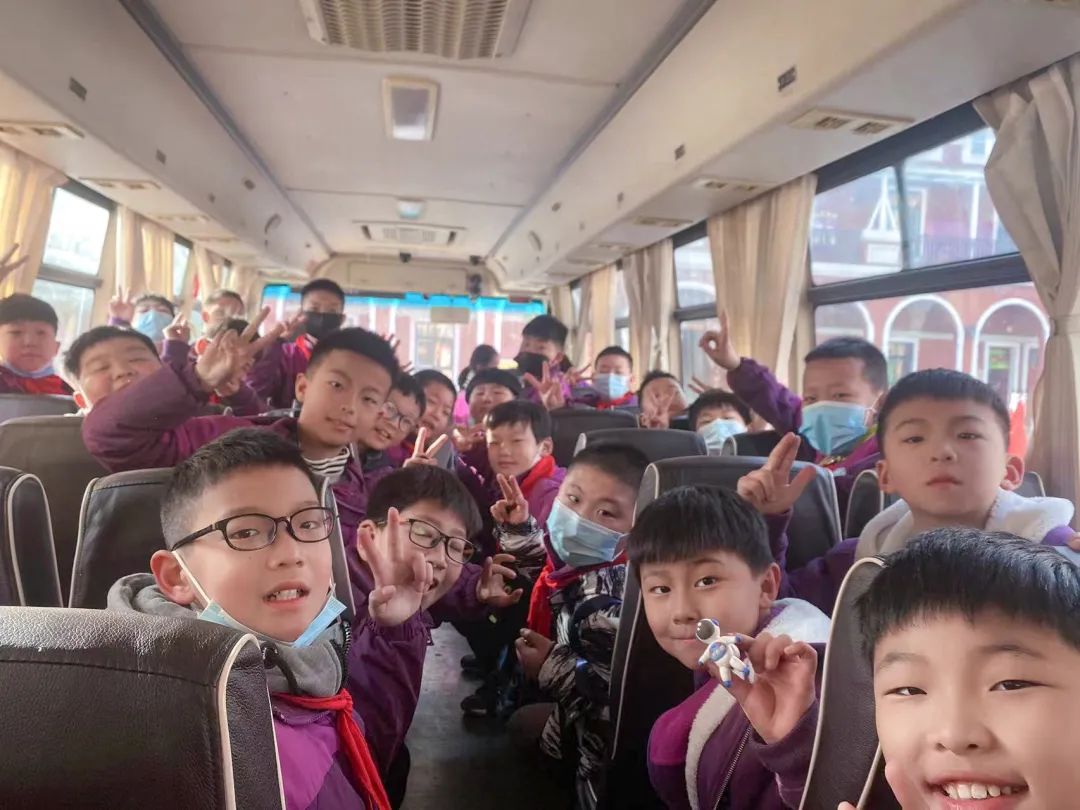 不負(fù)春光，快樂成長——洛陽東外小學(xué)部三年級(jí)研學(xué)旅行