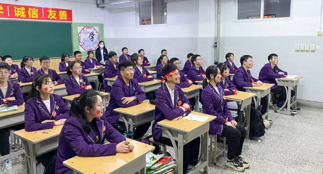 心存凌云志，一起向未來丨洛陽(yáng)東外2022中考線上百日沖刺誓師大會(huì)