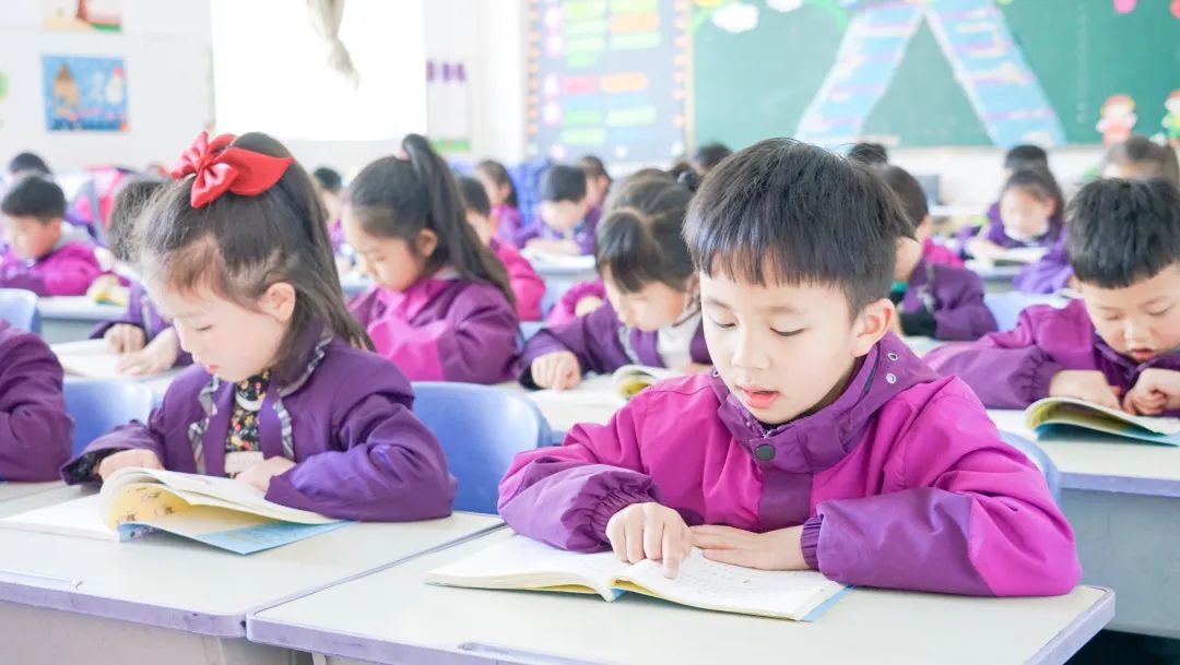 書香陪伴，傳遞智慧丨洛陽東外小學(xué)部書香校園系列活動(dòng)