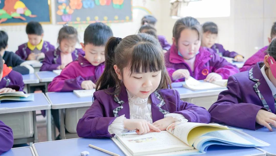 書香陪伴，傳遞智慧丨洛陽東外小學(xué)部書香校園系列活動(dòng)