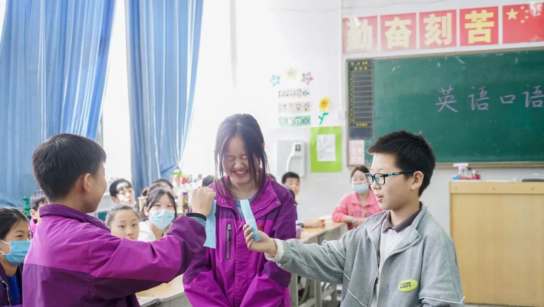 聲聲入耳，處處精彩丨洛陽東外小學部五年級英語口語測試