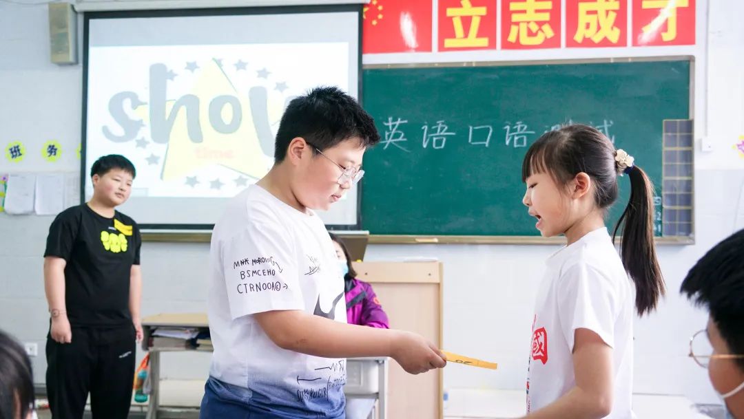 聲聲入耳，處處精彩丨洛陽東外小學部五年級英語口語測試